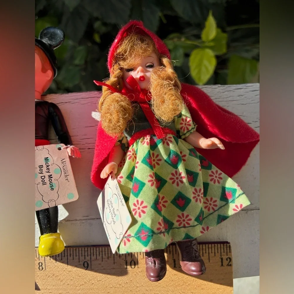 Set of 4 Madame Alexander Happy Meal Dolls from 2002